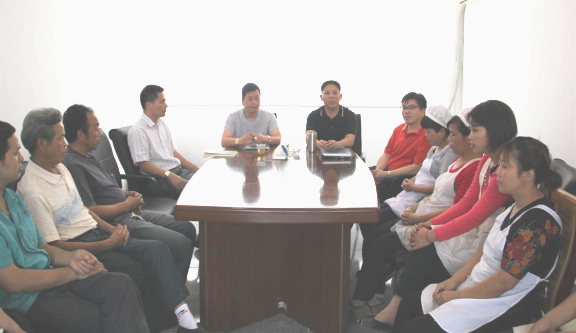 正睿老師、維杰管理干部召開調(diào)研座談會