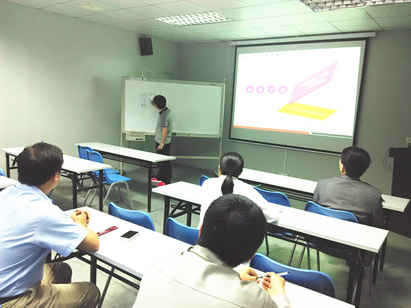 正睿咨詢(xún)專(zhuān)家老師與天行健相關(guān)部門(mén)研討流程制度