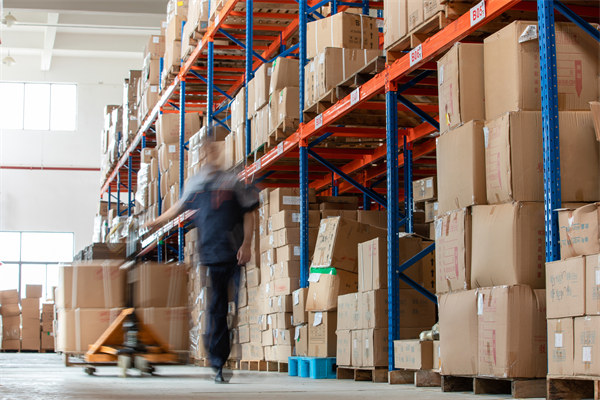 如何讓員工參與部門的規(guī)劃與決策？