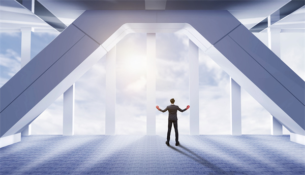 如何應(yīng)對(duì)人力資源風(fēng)險(xiǎn)？