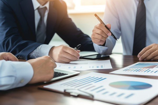 如何利用大數(shù)據(jù)驅動企業(yè)戰(zhàn)略決策？