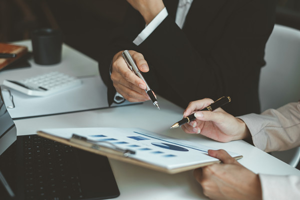 現(xiàn)代集團管控：跨層次，跨地域，跨產(chǎn)業(yè)的視角