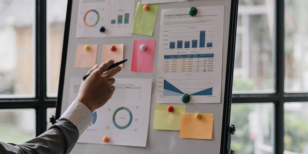 集團(tuán)管控：從分散到集中，打造高效協(xié)同的管控模式