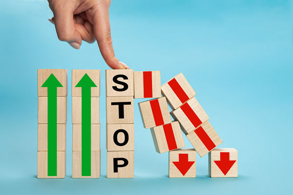 智能決策：利用數(shù)據(jù)驅(qū)動策略，提升企業(yè)管理效能