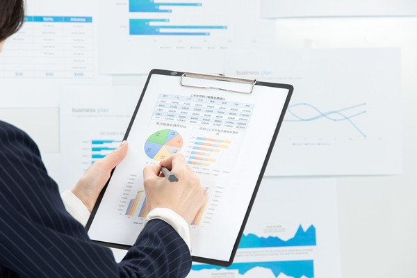 目標(biāo)設(shè)定與追蹤：明確目標(biāo)，確保績效達(dá)成