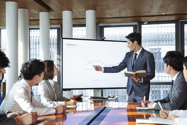 數(shù)據(jù)驅(qū)動的績效管理：用數(shù)據(jù)說話，科學決策