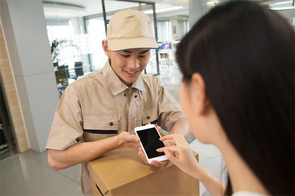 品牌與消費者關(guān)系：建立深厚聯(lián)系，提升忠誠度