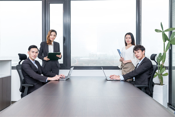 創(chuàng)新驅(qū)動(dòng)的績效管理：鼓勵(lì)創(chuàng)新，推動(dòng)業(yè)務(wù)發(fā)展