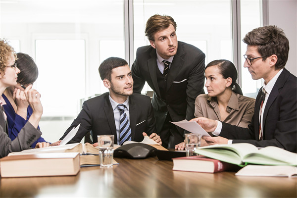 強(qiáng)化集團(tuán)管控體系，引領(lǐng)企業(yè)穩(wěn)健前行，共筑輝煌未來