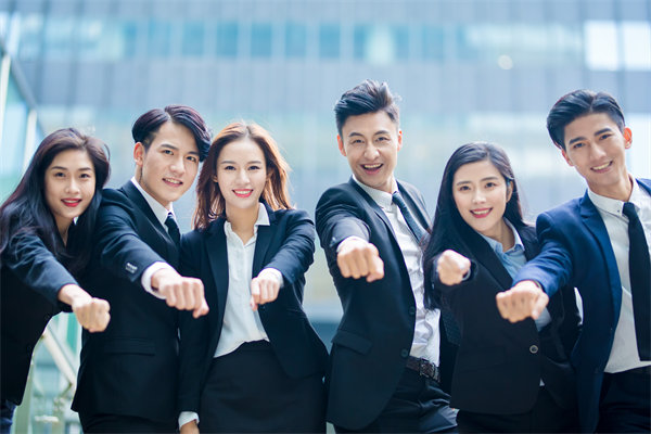 協(xié)同效應(yīng)：強(qiáng)化內(nèi)部溝通，打造高效協(xié)作團(tuán)隊