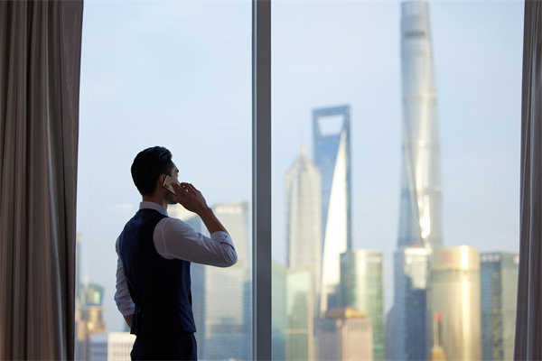 領(lǐng)導(dǎo)智慧：培養(yǎng)卓越領(lǐng)導(dǎo)者，引領(lǐng)企業(yè)不斷前行