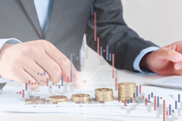 薪酬與市場接軌：保持競爭力，吸引優(yōu)秀人才