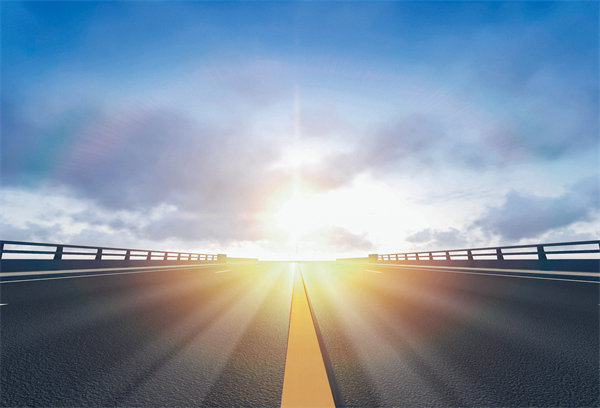 深度戰(zhàn)略咨詢，引領(lǐng)企業(yè)轉(zhuǎn)型，共創(chuàng)美好未來(lái)