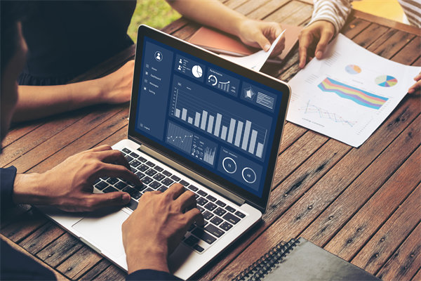 薪酬績效與戰(zhàn)略目標協(xié)同，推動企業(yè)持續(xù)發(fā)展與成長