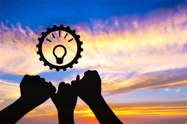 戰(zhàn)略咨詢創(chuàng)新驅(qū)動，激發(fā)企業(yè)活力，鑄就長青基石