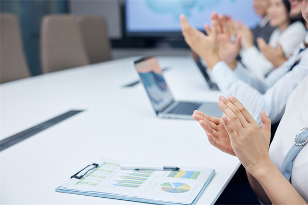 追求卓越績效：構(gòu)建高效團隊，實現(xiàn)業(yè)務(wù)目標新高度