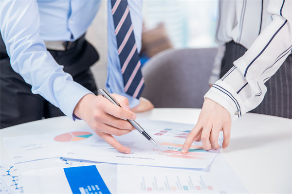 薪酬管理與員工績(jī)效評(píng)估聯(lián)動(dòng)，實(shí)現(xiàn)企業(yè)員工共同成長(zhǎng)