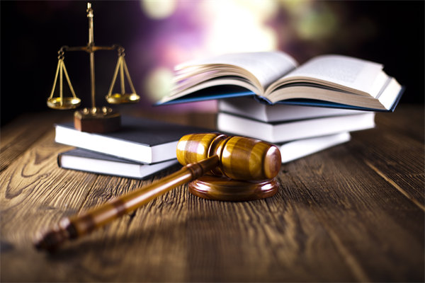 結(jié)合實際，談?wù)勂髽I(yè)在戰(zhàn)略薪酬設(shè)計時要注意哪些問題？