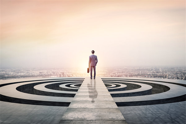 智能制造時代，企業(yè)如何培養(yǎng)跨界融合的復合型人才？