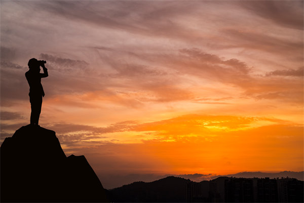 市場(chǎng)變化下，組織規(guī)劃如何快速響應(yīng)與調(diào)整來(lái)適應(yīng)？