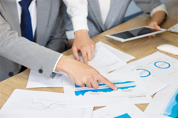 隨著業(yè)務(wù)發(fā)展，如何靈活調(diào)整組織規(guī)模與結(jié)構(gòu)？