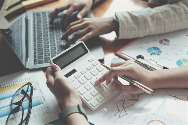 面對經(jīng)濟新常態(tài)，企業(yè)如何靈活調(diào)整預(yù)算策略？