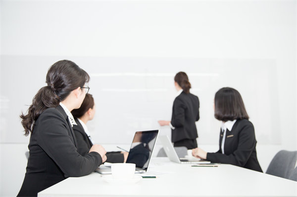 成本削減與效益增長(zhǎng)，咨詢?nèi)绾握业阶罴哑胶恻c(diǎn)？