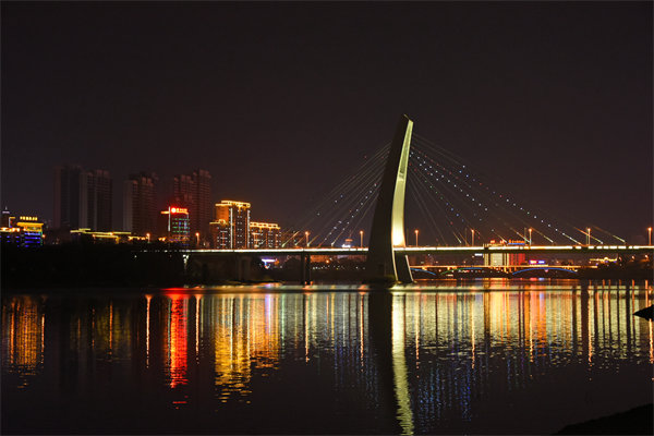 贛州企業(yè)面臨市場挑戰(zhàn)，管理咨詢有何應(yīng)對策略？