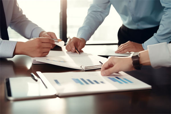 如何確保薪酬績效體系公平透明，增強員工信任？