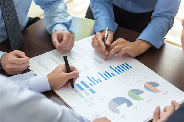 集團管控中，如何確保子公司戰(zhàn)略與集團目標一致？