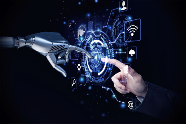 戰(zhàn)略管理與業(yè)務(wù)融合，推動企業(yè)轉(zhuǎn)型升級與創(chuàng)新發(fā)展