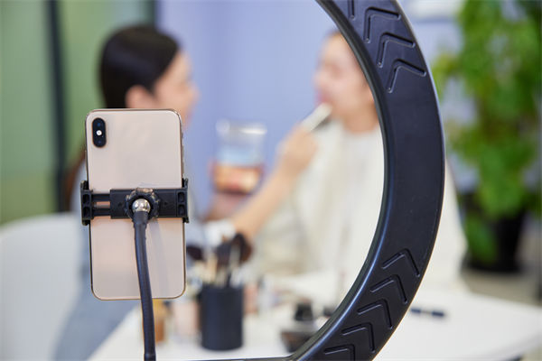 中國消費者開始擁抱俄貨，國內(nèi)制造業(yè)怎么應(yīng)對？