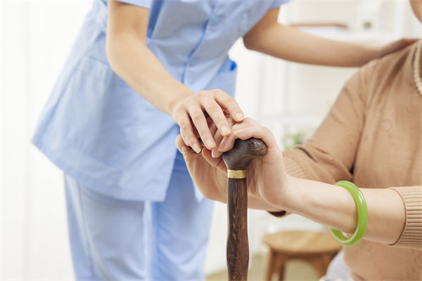 多家藥企叫停創(chuàng)新藥研發(fā)項(xiàng)目，關(guān)聯(lián)行業(yè)需要戰(zhàn)略調(diào)整？