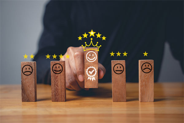 客戶為中心，管理咨詢?nèi)绾沃ζ髽I(yè)優(yōu)化服務(wù)體驗(yàn)？