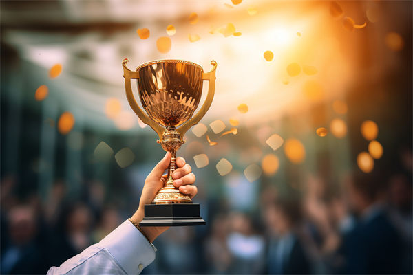 薪酬管理中，如何考慮員工個(gè)人發(fā)展，實(shí)現(xiàn)長(zhǎng)期激勵(lì)？