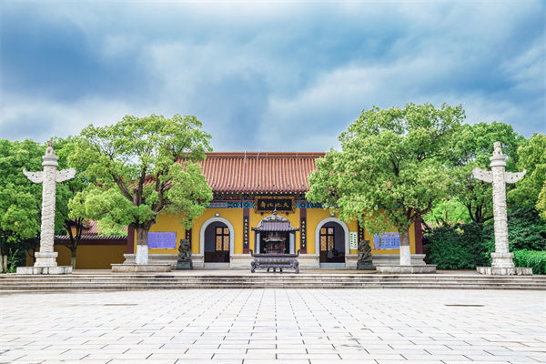 南昌年度經(jīng)營(yíng)計(jì)劃咨詢公司如何為企業(yè)定制全年發(fā)展藍(lán)圖？