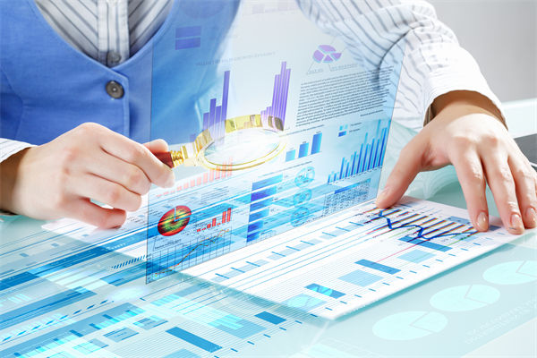 數(shù)據(jù)分析如何幫助組織規(guī)劃更精準(zhǔn)地預(yù)測(cè)未來(lái)趨勢(shì)？