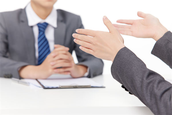 揭秘！看看企業(yè)高級HR是如何玩轉(zhuǎn)人才爭奪大戰(zhàn)的？