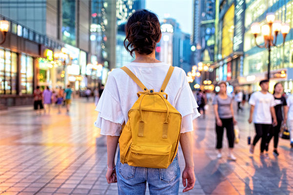 明年消費(fèi)市場(chǎng)總體態(tài)勢(shì)如何？企業(yè)對(duì)此有哪些啟示？