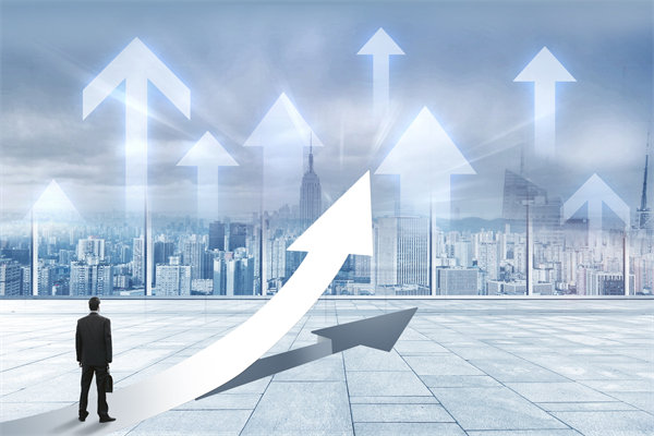 在制定年度經(jīng)營計(jì)劃時，如何考慮行業(yè)趨勢和政策影響？