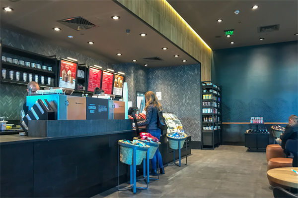 福利政策在薪酬體系中的作用及其優(yōu)化策略是什么？