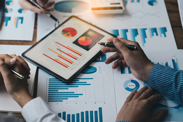 面對(duì)多元化業(yè)務(wù)，集團(tuán)如何精準(zhǔn)制定管控體系與策略？