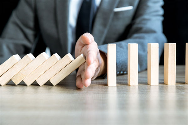 怎樣評估，年度經(jīng)營計劃的實施效果與預(yù)期是否一致？