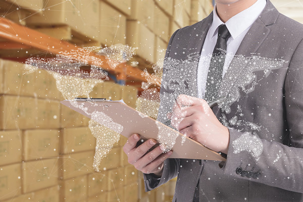 在全球化背景下，供應(yīng)鏈咨詢(xún)?nèi)绾沃ζ髽I(yè)拓展市場(chǎng)？