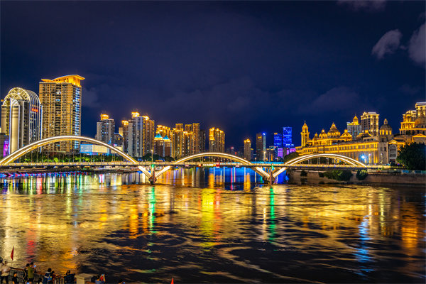 企業(yè)如何借助福州咨詢公司提升員工績(jī)效與團(tuán)隊(duì)效能？