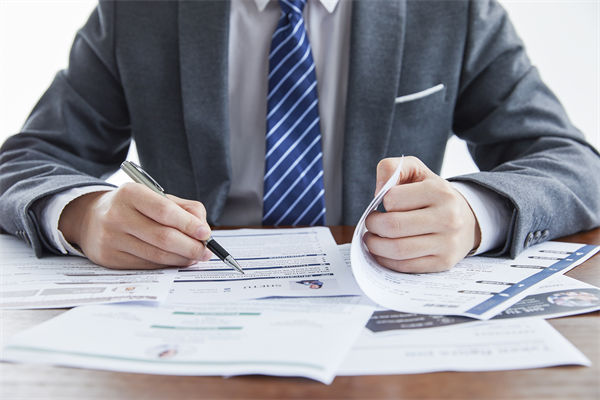 招聘效率低下，人力資源管理如何優(yōu)化流程精準(zhǔn)引才？