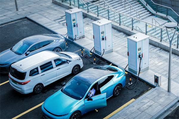 市場競爭激烈如戰(zhàn)場，年度經(jīng)營計(jì)劃助你搶占制勝高地