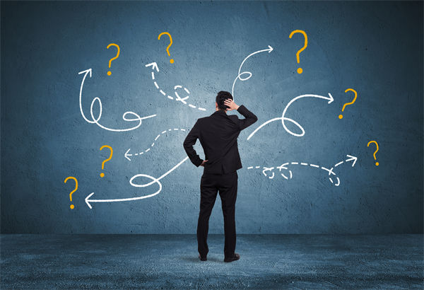 29歲男演員退圈回老家趕集擺攤，人力資源怎么看？