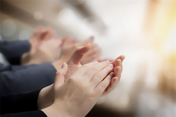 員工對(duì)文化認(rèn)同感低，怎樣打造有凝聚力的企業(yè)文化？