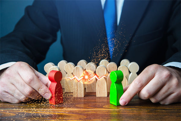 新老業(yè)務(wù)沖突不斷，企業(yè)戰(zhàn)略管理如何平衡布局？